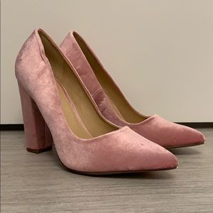 NWT! Pink Velvet Pumps